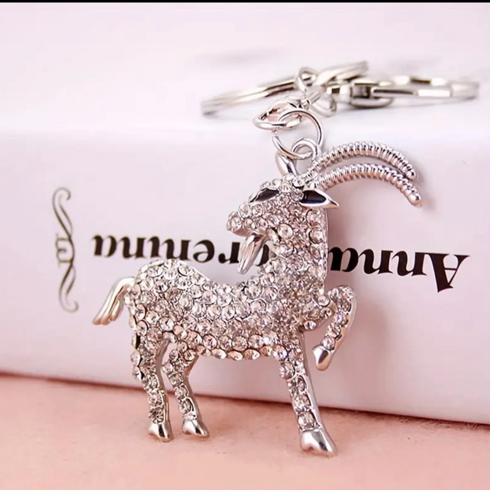 2/$20 Big Sparkly Ibex Mountain Goat Keychain - Picture 1 of 8